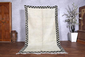 Why buy White Moroccan rug for Home Decor?