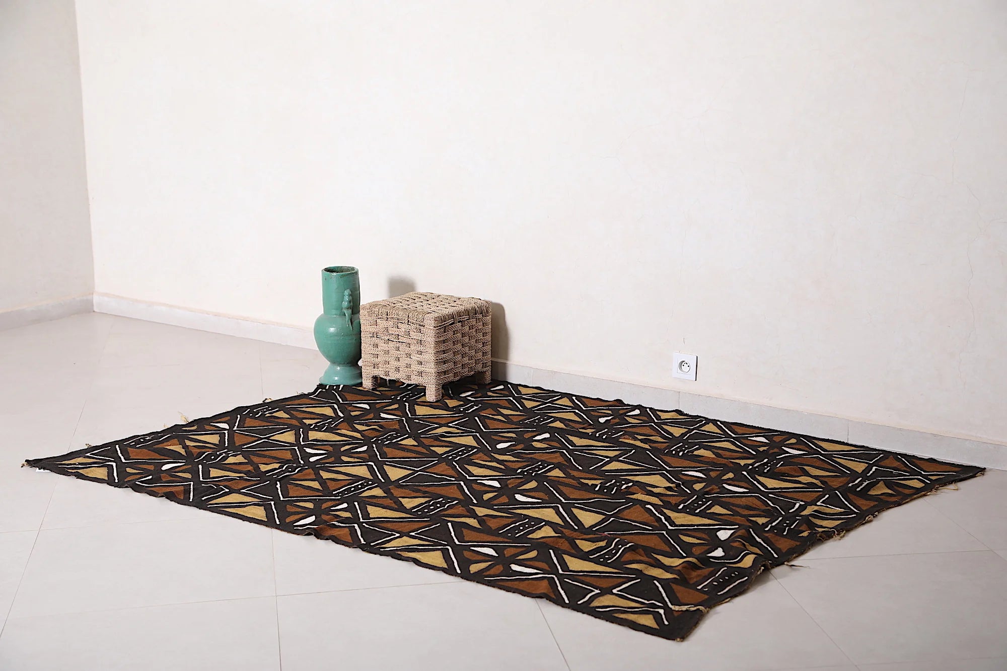 The Art of Weaving: A Cultural Legacy Preserved in Moroccan Rugs ...