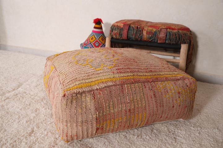 Give Your Living Room a Unique Look With a Moroccan Pouf