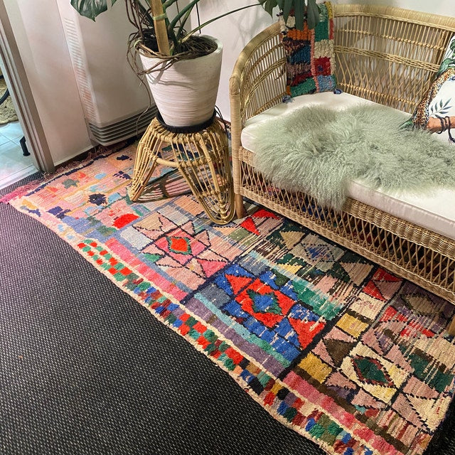 Moroccan Rugs: An Elegant Guide