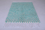 Beautiful Teal checkered rug 4.7 X 6.5 Feet