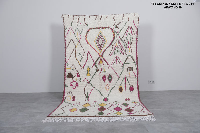 Charming Vintage Azilal Berber Rug – Handwoven 5 X 9 Feet