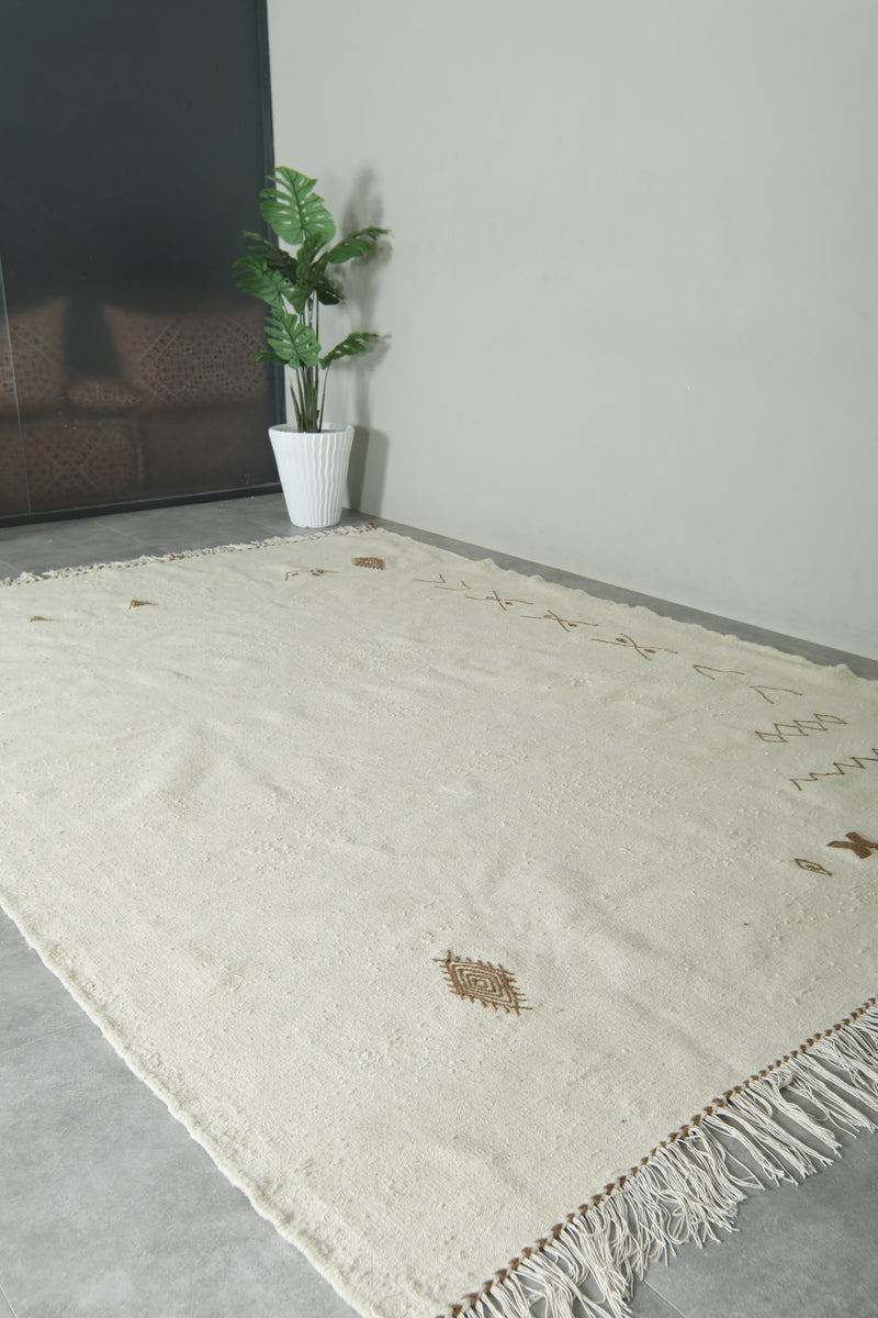 Elegant Minimalist Moroccan Rug- Custom Handwoven Rug - Kilim Rug - custom moroccan rugs