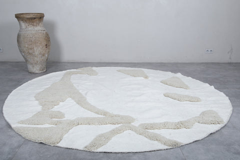 Moroccan rug 8.6 Feet