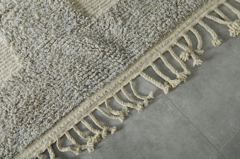 Handwoven Moroccan rug – Custom wool rug