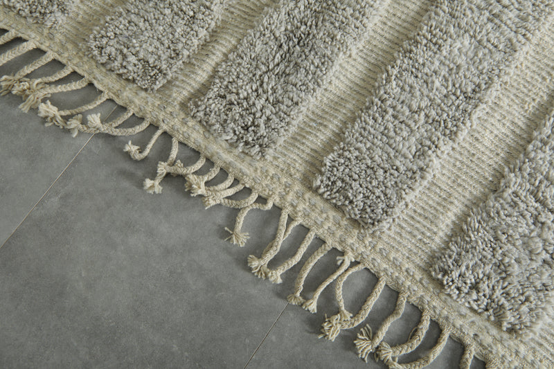 Handwoven Moroccan rug – Custom wool rug