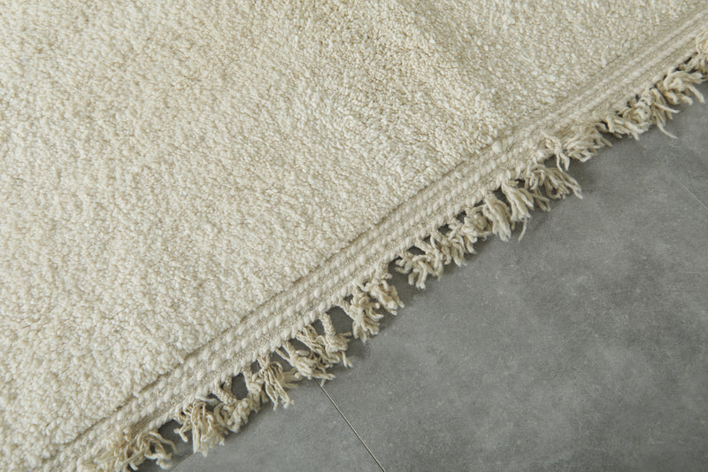 White wool rug - Minimalist handwoven Moroccan style - 7.1 ft x 8.3 ft