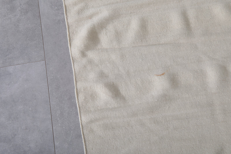 Handwoven Cream & Black Kilim Rug - 6 FT X 9.5 FT - Handwoven Kilim