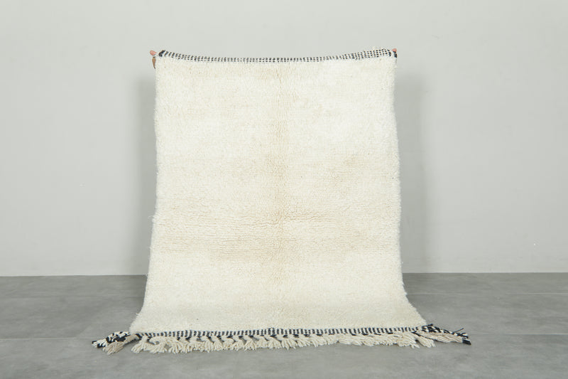 White Moroccan minimalist wool rug - 3.6 ft x 4.9 ft