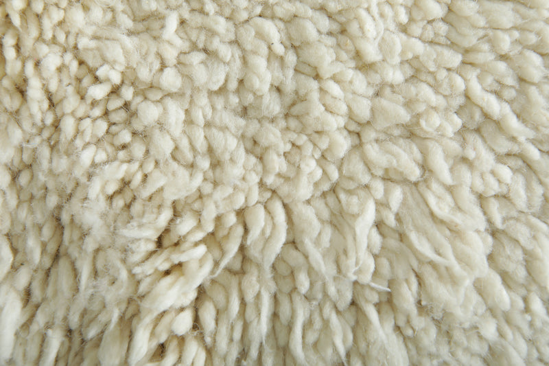 Moroccan beni ourain rug - Bold minimalism in Soft white wool - 4.7 ft x 7.5 ft