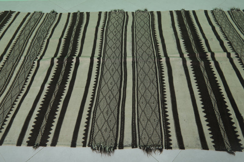 Handwoven Kilim Rug 4.9 FT x 10.7 FT – Elegant Black and White Design - Handwoven Kilim