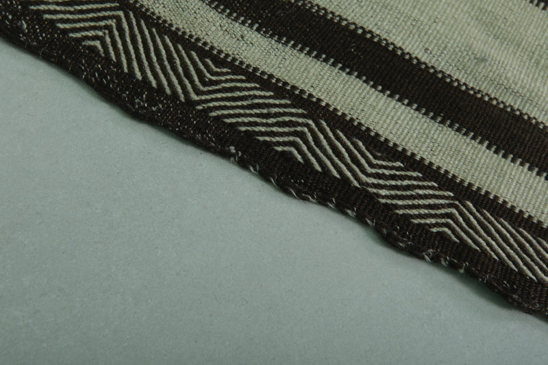 Handwoven Kilim Rug 4.9 FT x 10.7 FT – Elegant Black and White Design - Handwoven Kilim