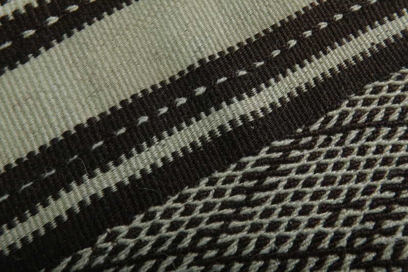 Handwoven Kilim Rug 4.9 FT x 10.7 FT – Elegant Black and White Design - Handwoven Kilim