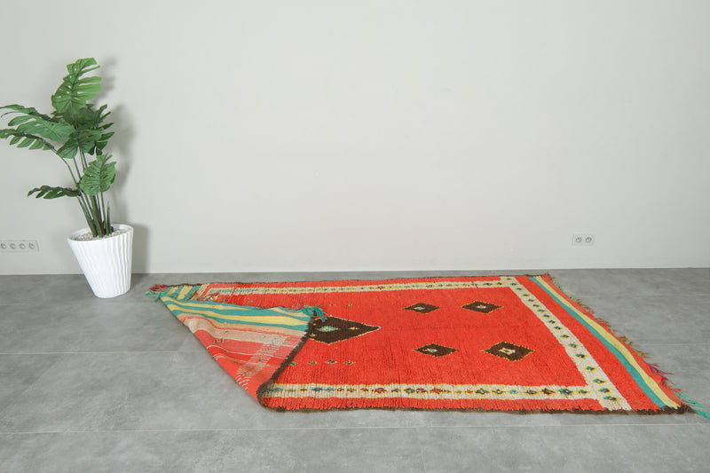 Red azilal Moroccan rug with geometric design - 4.5 feet x 9.1 feet