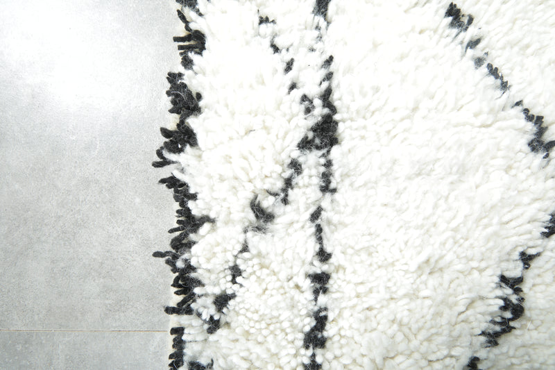 White beni ourain rug with black geometric design - Custom size - custom moroccan rugs