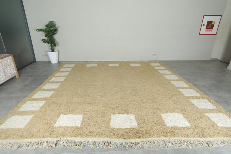 Minimalist Moroccan wool rug - Beige with white squares - 12 ft x 12.2 ft