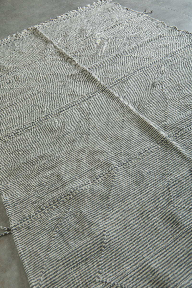 Gray & white striped Moroccan flatwoven rug - 6.4 ft x 9.9 ft