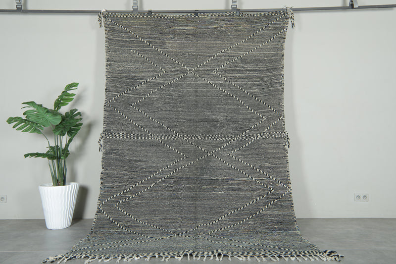 Black & white Moroccan flatwoven rug - 6.3 ft x 10.2 ft