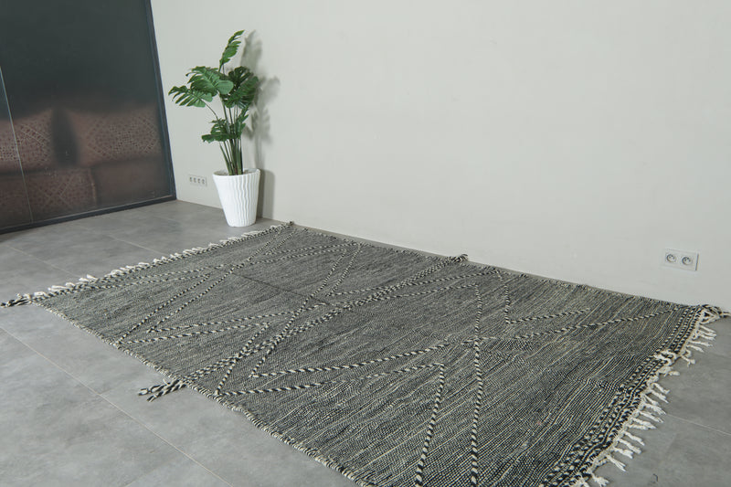 Black & white Moroccan flatwoven rug - 6.3 ft x 10.2 ft