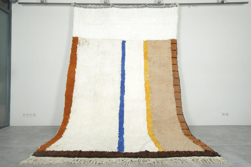 Moroccan wool rug - White base with earthy accents - 7.3 ft x 11.1 ft