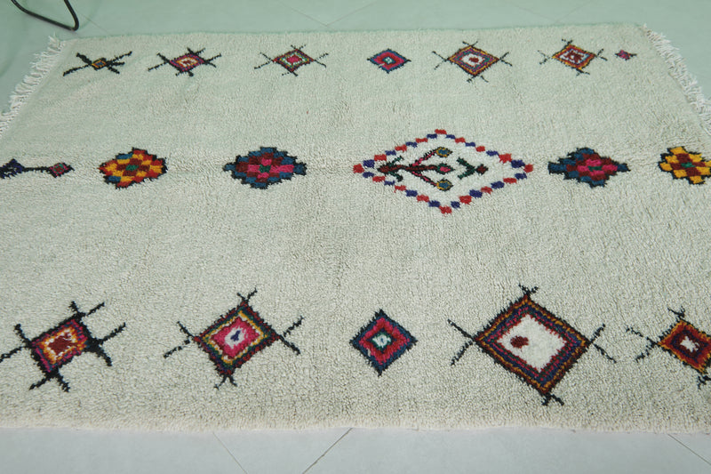 Handmade Moroccan Berber Rug - Unique Design 4.8 FT X 6.7 FT | Artisan Crafted - Azilal rugs