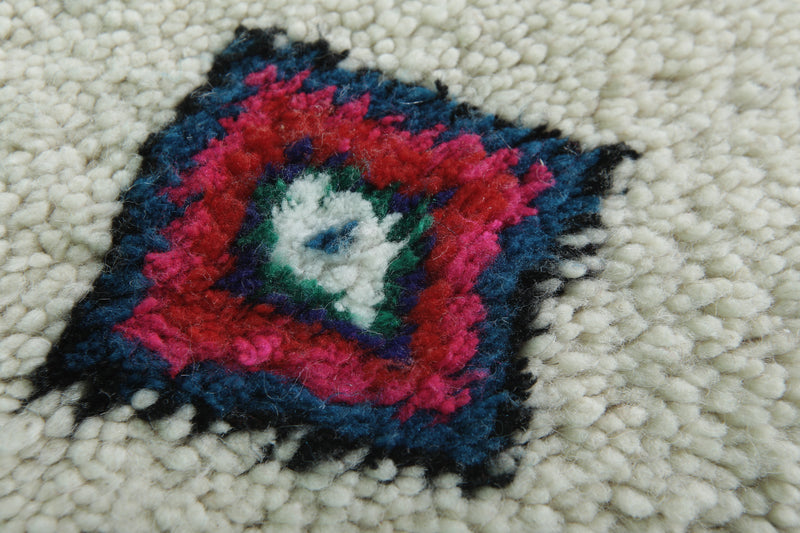 Handmade Moroccan Berber Rug - Unique Design 4.8 FT X 6.7 FT | Artisan Crafted - Azilal rugs