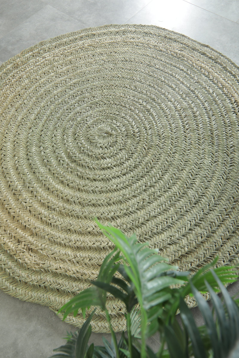 Round Moroccan Straw Rug – Handmade Palm Leaf Mat – Natural Boho Woven Floor Decor