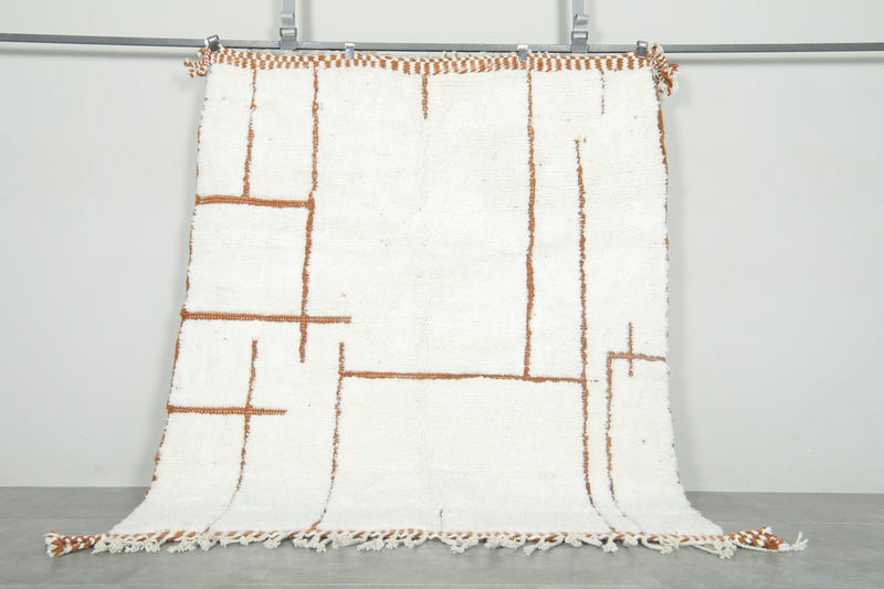 Custom beni ourain rug – White wool with terracotta geometric lines
