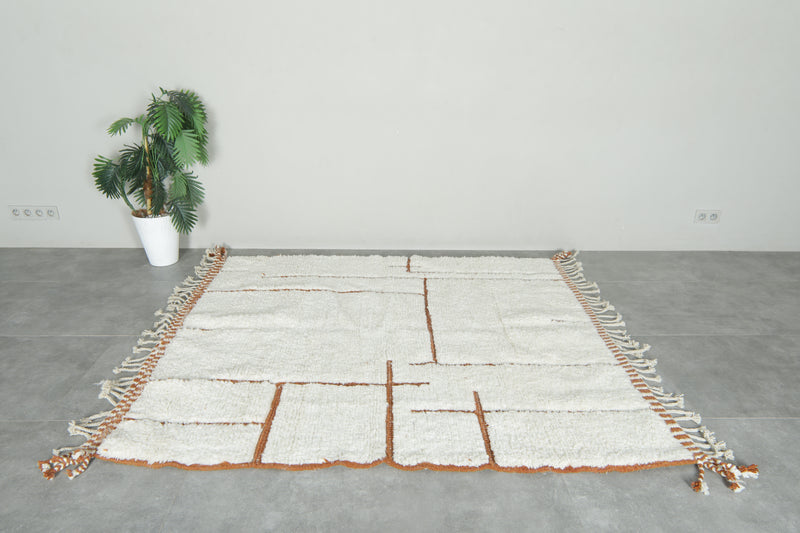 Custom beni ourain rug – White wool with terracotta geometric lines