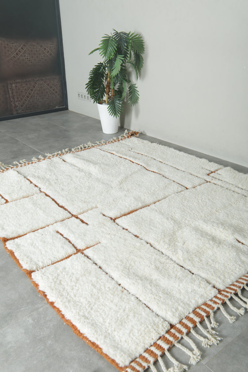 Custom beni ourain rug – White wool with terracotta geometric lines