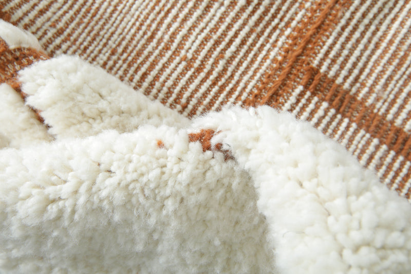 Custom beni ourain rug – White wool with terracotta geometric lines