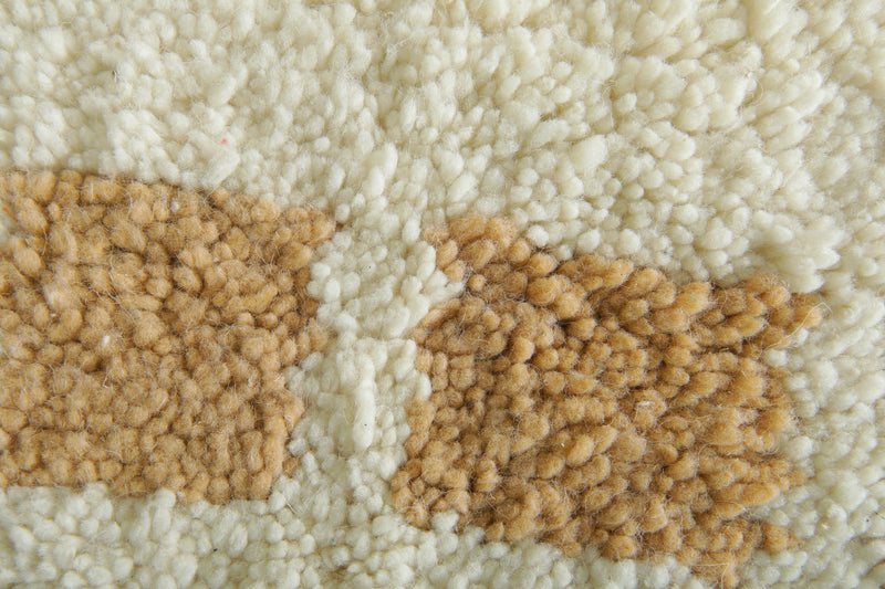 White Moroccan beni ourain rug with beige checkered design - 3.2 ft x 5.2 ft