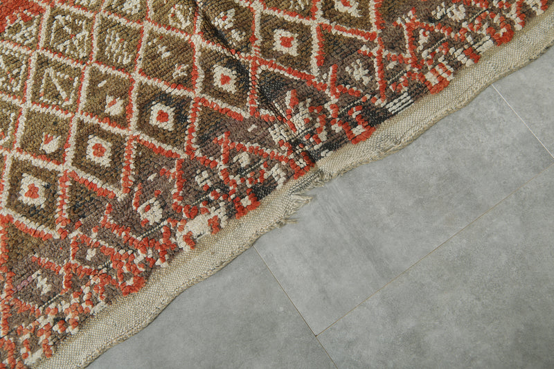 Moroccan wool rug - Handwoven berber style - 5.1 ft x 8.8 ft