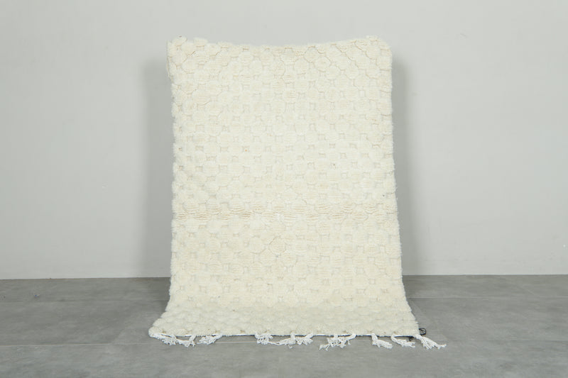 White Moroccan beni ourain rug - 3.5 ft x 5.2 ft