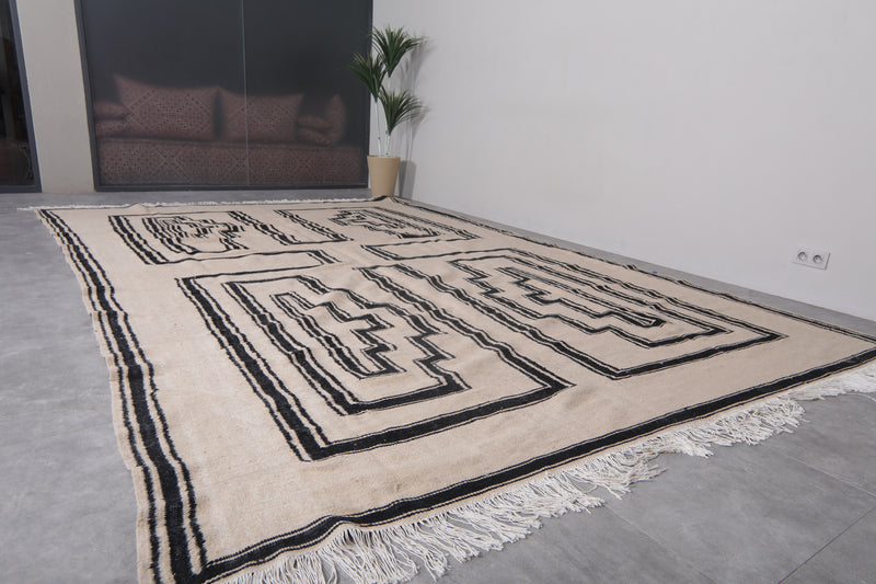 Large Moroccan Rug - 9.6 x 14.2 ft | Handwoven Geometric Wool - Handwoven Kilim