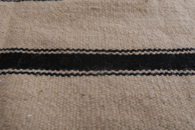 Large Moroccan Rug - 9.6 x 14.2 ft | Handwoven Geometric Wool - Handwoven Kilim