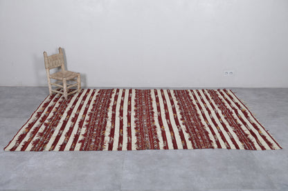 Vintage Handwoven kilim rug 5.3 ft x 8.8 ft