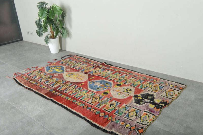 Geometric hand-knotted Moroccan Berber rug - 4 ft x 6.7 ft