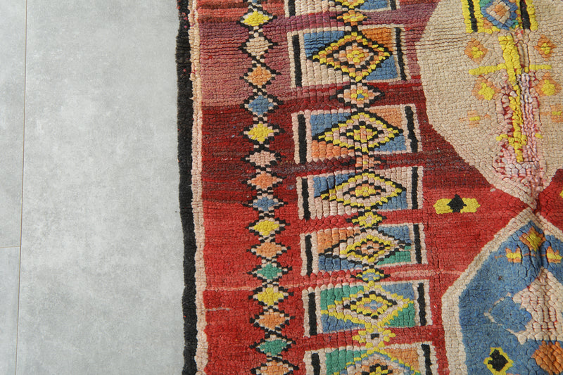 Geometric hand-knotted Moroccan Berber rug - 4 ft x 6.7 ft