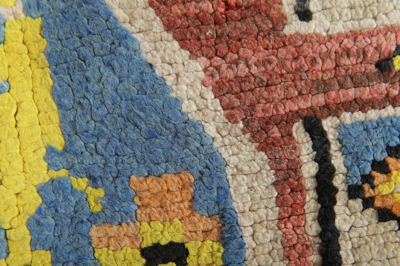 Geometric hand-knotted Moroccan Berber rug - 4 ft x 6.7 ft