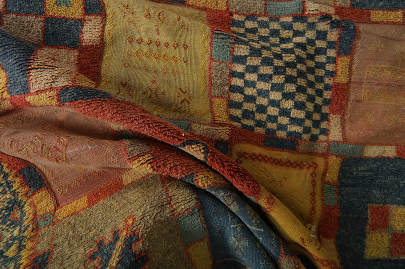 Handmade Moroccan geometric wool rug - 4.9 ft x 8.7 ft