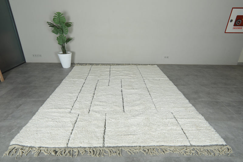White beni ourain Moroccan rug with black geometric lines - 8.5 ft x 10.2 ft