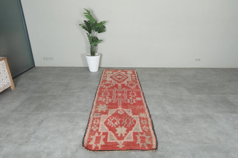 Geometric Moroccan runner rug - Red & beige wool - 2.9 ft x 9 ft