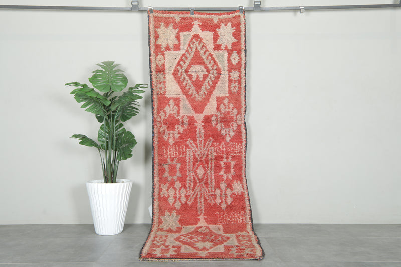 Geometric Moroccan runner rug - Red & beige wool - 2.9 ft x 9 ft