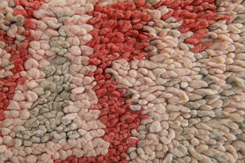 Geometric Moroccan runner rug - Red & beige wool - 2.9 ft x 9 ft