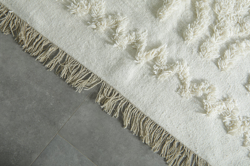 Handmade Moroccan kilim rug – White wool  - Custom rug