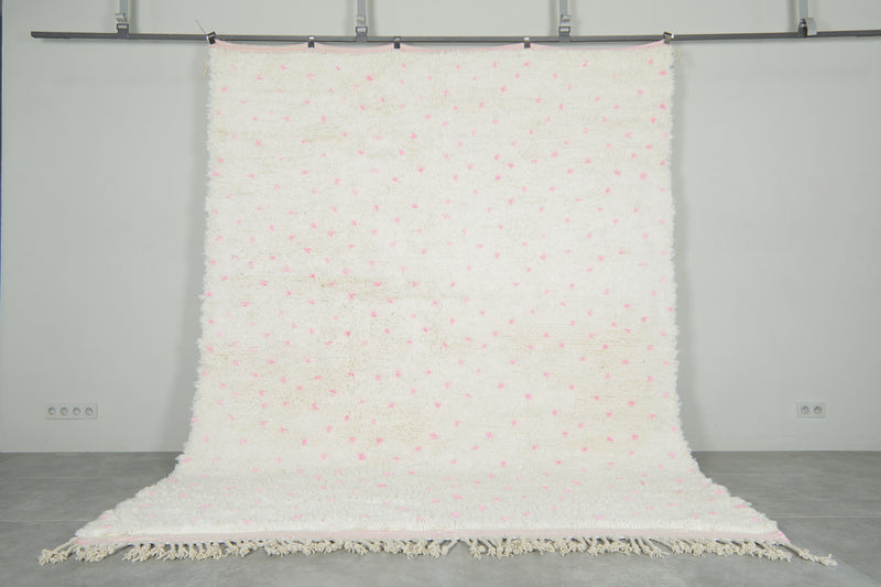 Handmade Moroccan rug – White wool with soft pink dots - Custom rug