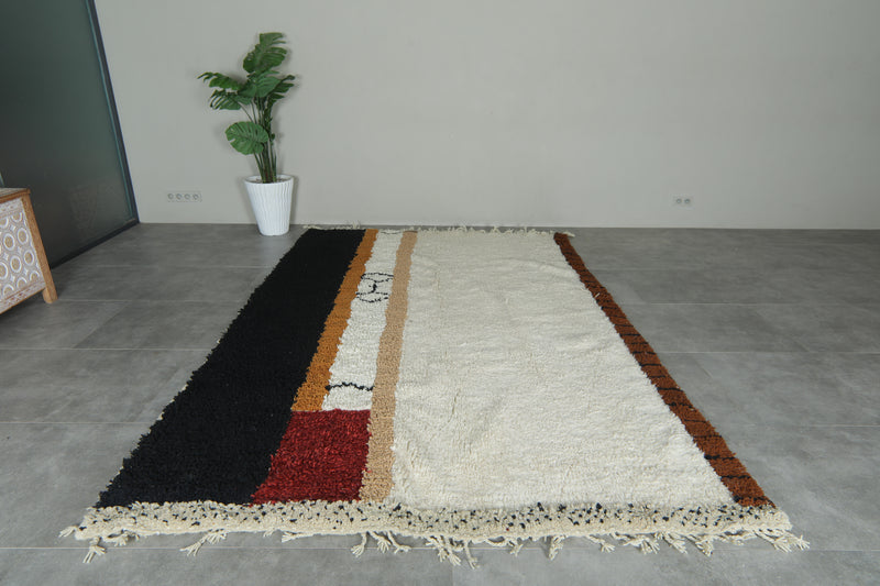 Geometric Moroccan area rug - 6.9 ft x 10.4f