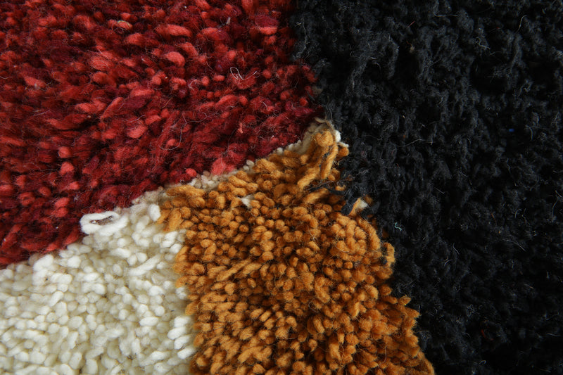 Geometric Moroccan area rug - 6.9 ft x 10.4f