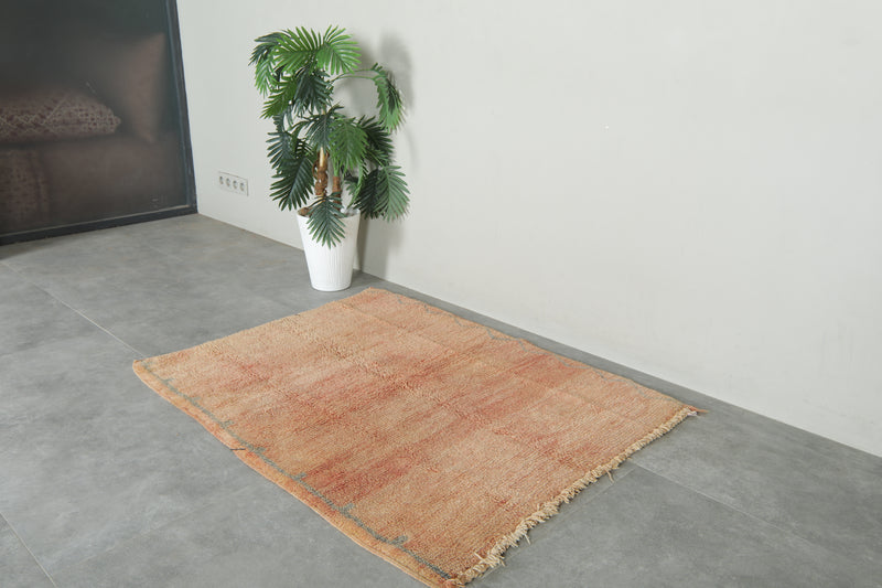 Peach Moroccan minimalist wool rug - 3.5 ft x 4.5 ft